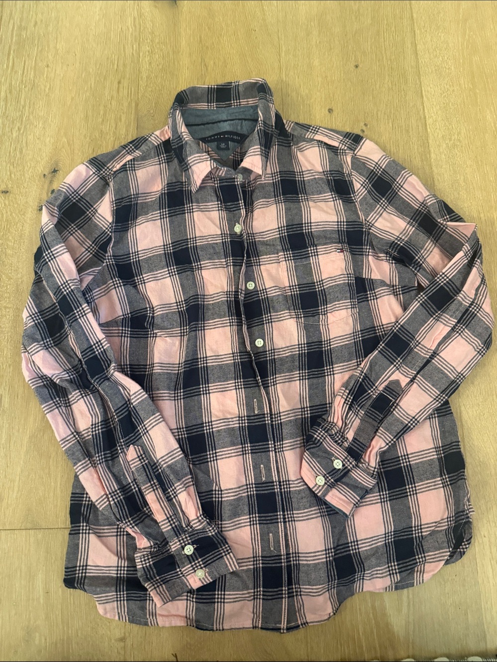 Tommy Hilfiger Pink & Black Plaid Long-Sleeve Button-Down Shirt